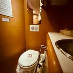船上ホテル Sleep Aboard A Modern Sailboat In
