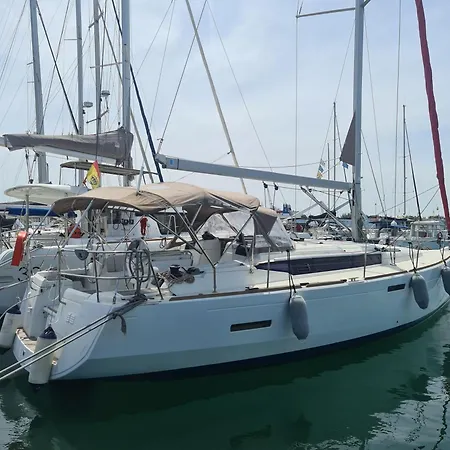 Botel Sleep Aboard A Modern Sailboat In Oeiras