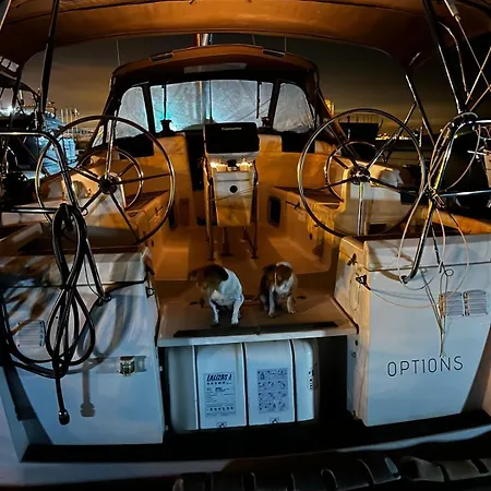 Sleep Aboard A Modern Sailboat In Botel Oeiras