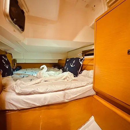Sleep Aboard A Modern Sailboat In * Oeiras
