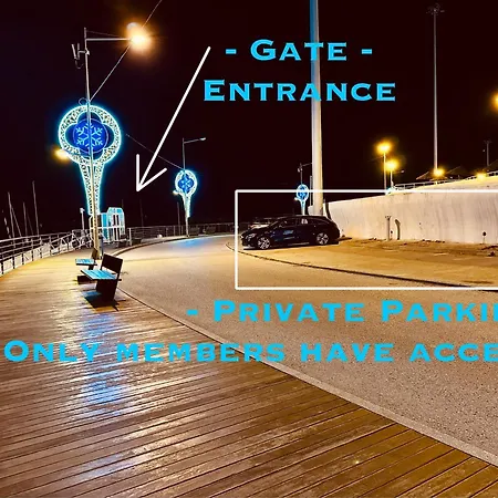 Sleep Aboard A Modern Sailboat In Botel Oeiras